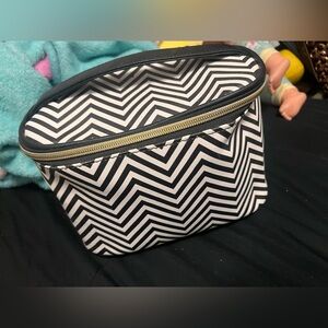 Chevron Patterned Black and White Women's Bag